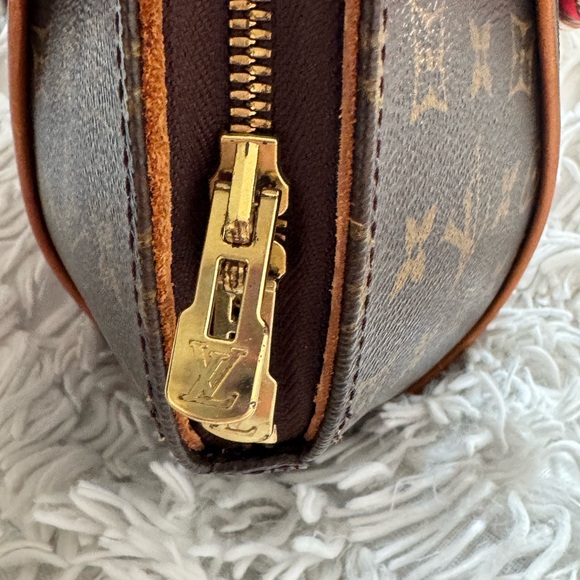 Preloved Ellipse medium size - Picture 6 of 8